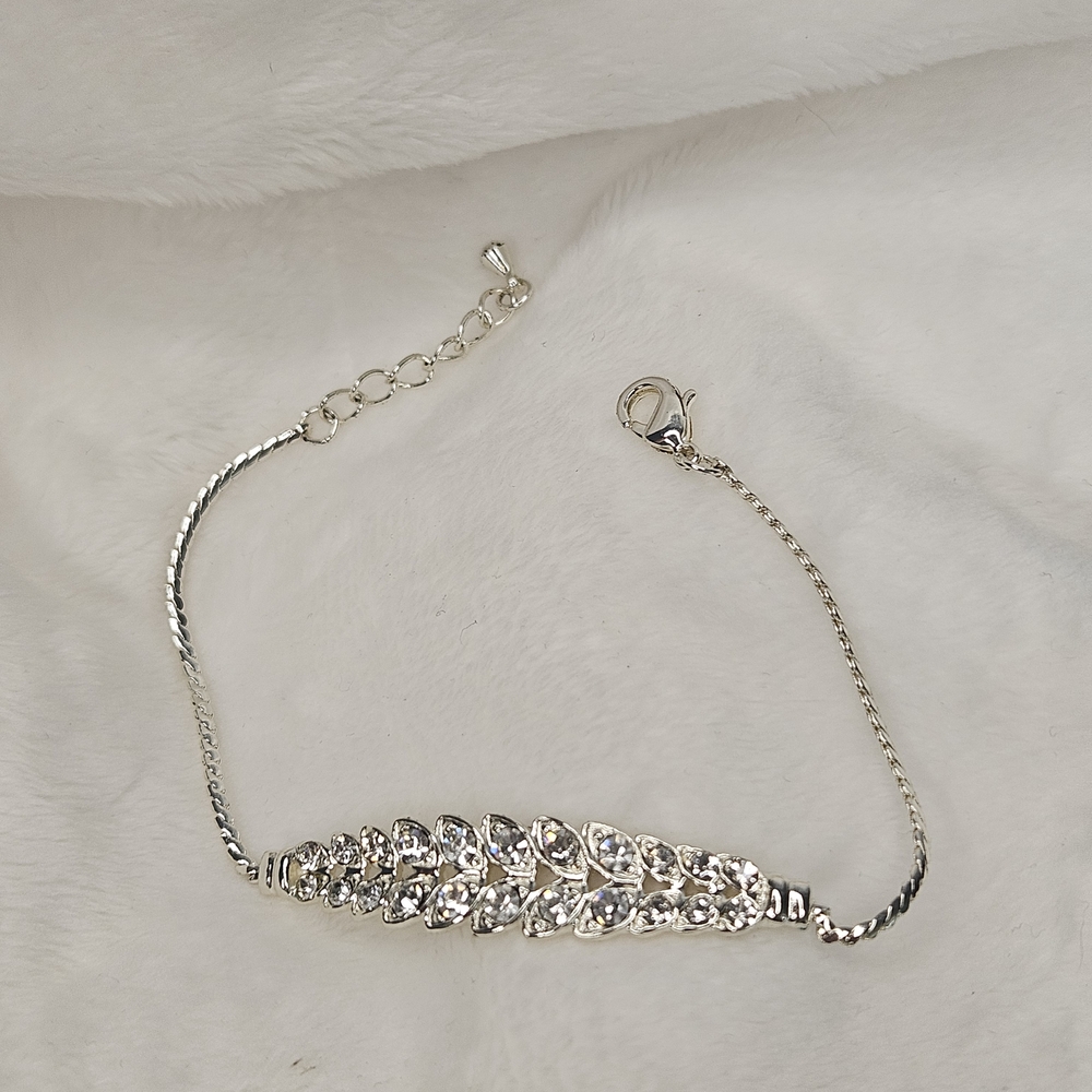 Vtg silver tone and Rhinestones bracelet